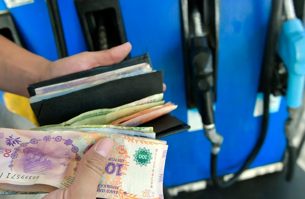 En junio vuelve a subir el precio de los combustibles, en el marco de "Precios Justos", aunque todavía por debajo del ritmo inflacionario - Foto: Orlando Pelichotti / Los Andes