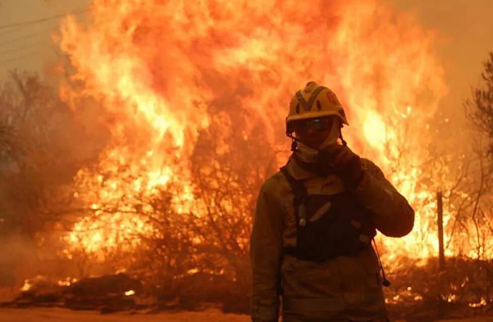 Los incendios ya están afectando a 13 provincias del centro y norte del país.