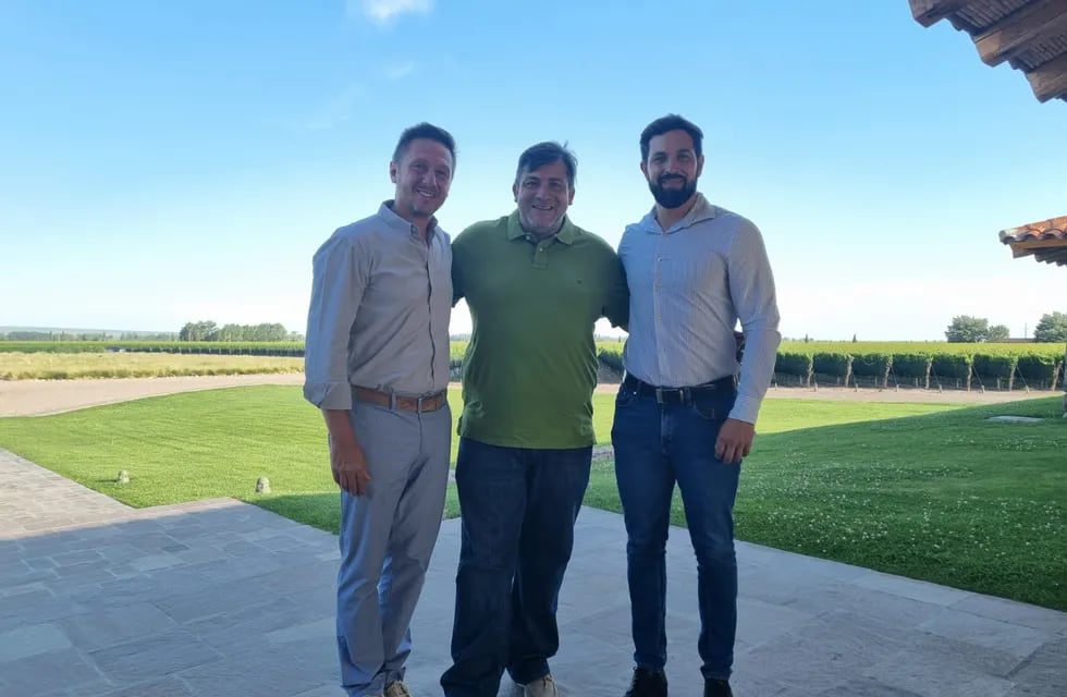 Leonardo Cano, Carlos Arce y Mauricio Pio De Amoriza, los creadores de Mendoza Plástica
