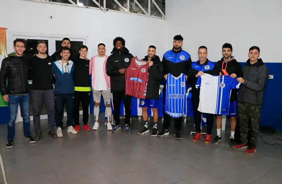 Godoy Cruz presentó su equipo de básquet / Prensa Club Godoy Cruz.