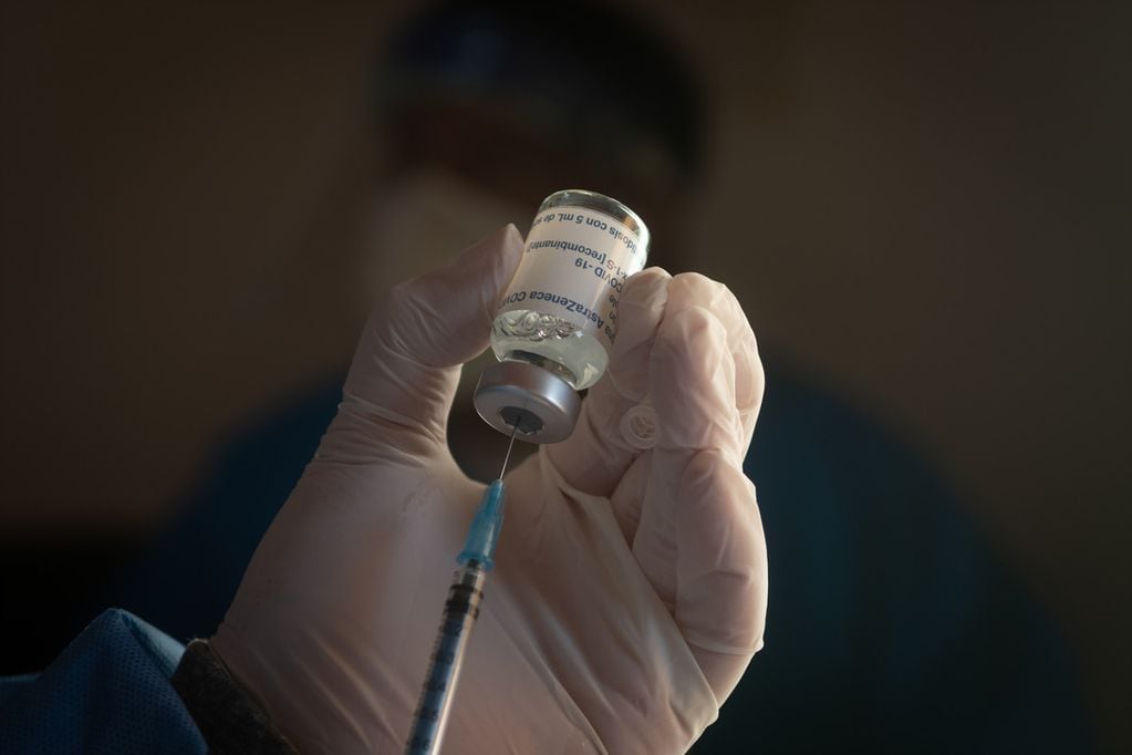 Ahora en Mendoza la vacunación será sin turno para mayores de 18 años. 
Foto: Ignacio Blanco / Los Andes 