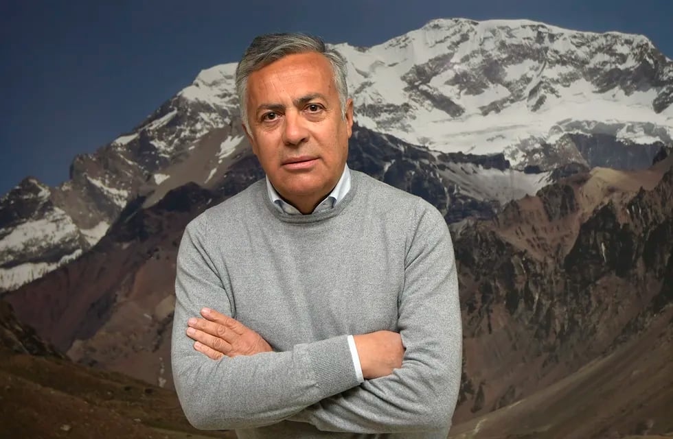 Alfredo Cornejo, mano a mano con Los Andes: panorama nacional, provincial y qué pasará en el 2023. 
Foto: Orlando Pelichotti / Los Andes