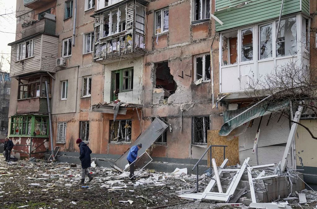 Graves daños en la ciudad Mariupol, Ucrania. (AP/Evgeniy Maloletka)
