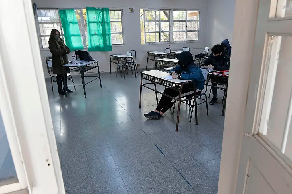 Mendoza quiere más presencialidad escolar tras el receso invernal