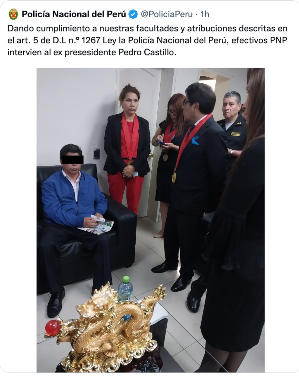 La Policía Nacional de Perú difundió la imagen de la detención de Pedro Castillo tras ser destituido como presidente de Perú.