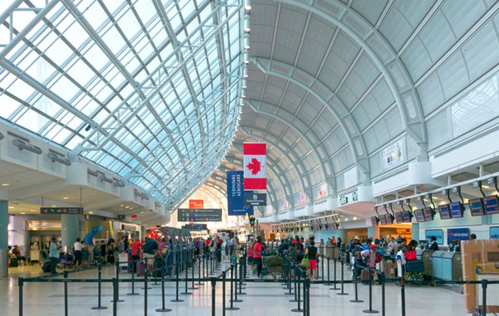 El Aeropuerto Internacional Pearson de Toronto es uno de los más activos de Canadá. Foto: Toronto Hispano