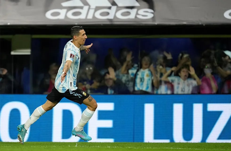 El experimentado jugador argentino reveló que el partido disputado anoche ante Venezuela (3-0) en La Bombonera “seguramente” ha sido su “último partido” con la celeste y blanca en el país.