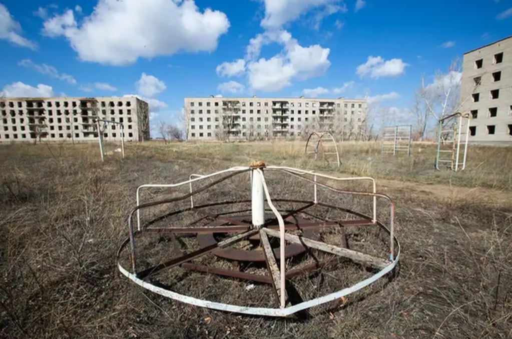 Kalachi está ubicada cerca de una mina de uranio de la era soviética.