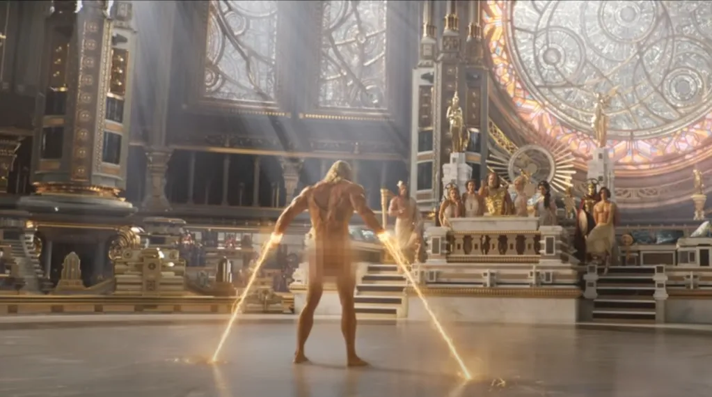 El desnudo de Chris Hemsworth, ¿lo censurará Marvel?