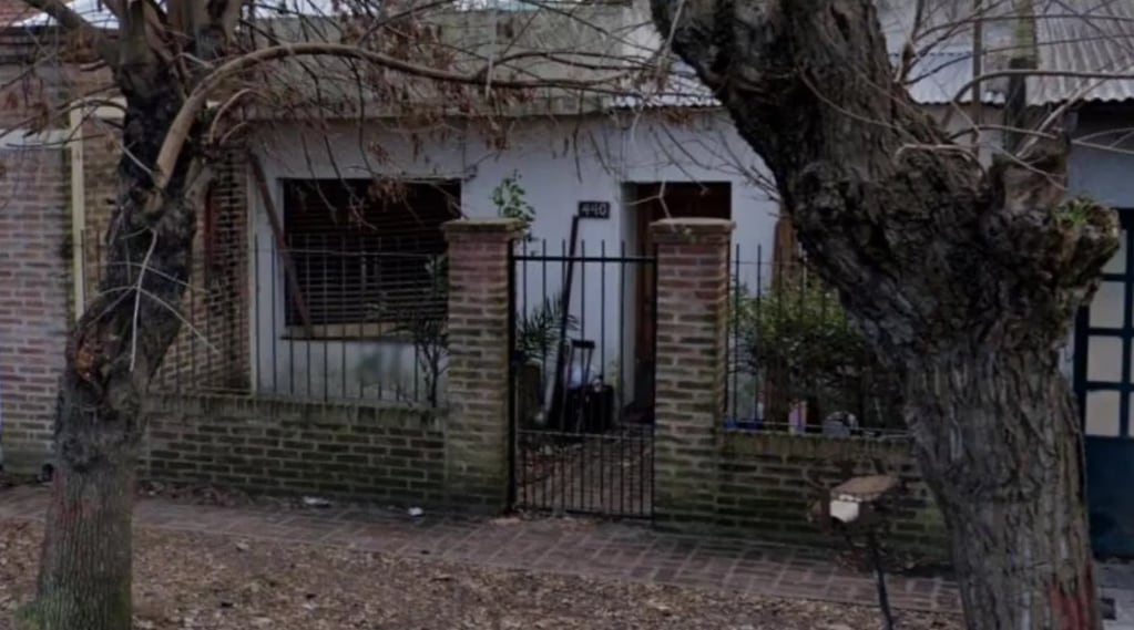Fachada de la casa usurpada en La Plata. Foto: La Buena Info
