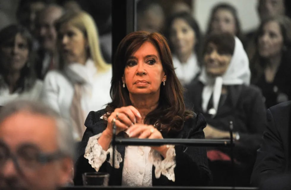 Cristina Fernández De Kirchner en el primer día del Juicio de la Causa Vialidad junto a su abogado Carlos Beraldi 
Comodoro Py
Foto Federico Lopez Claro