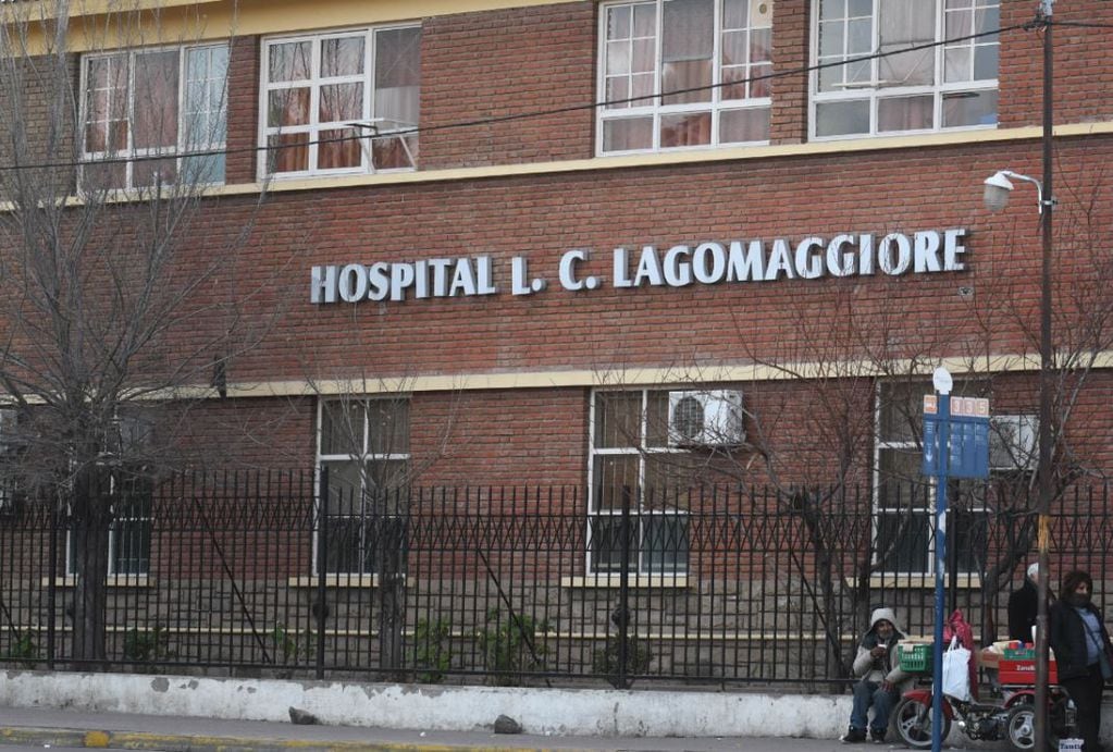 La pereja fue internada en el hospital Lagomaggiore.