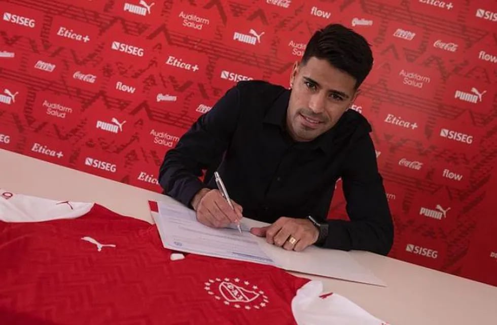 Gerónimo Poblete firmó para jugar en el Rojo hasta junio.