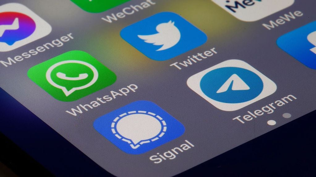 WhatsApp permitirá la interoperabilidad con otras aplicaciones como Telegram o Signal sin salir de su propia app.
