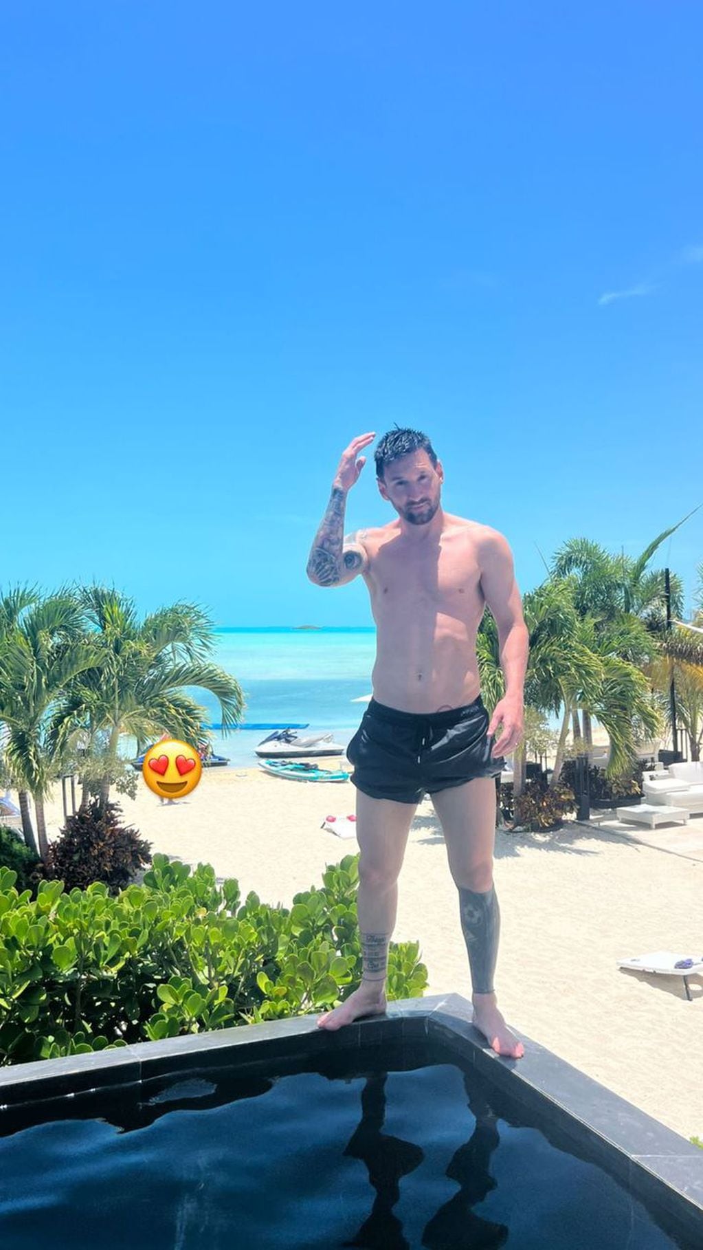 Lionel Messi se fue de vacaciones a las Bahamas y publicó fotos de la playa.
