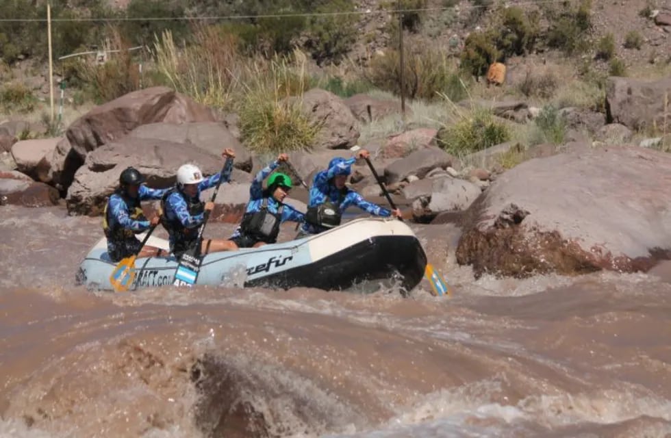 Potrerillos fue escenario de la primera fecha del Campeonato Argentino de rafting. / Gentileza