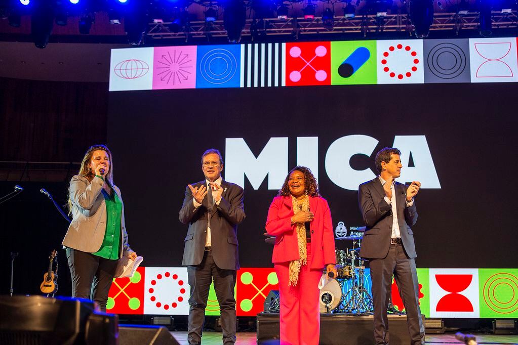El acto inaugural del Mica contó con la presencia de los ministros Tristán Bauer, su par brasileña Margareth Menezes yEduardo "Wado" de Pedro. (Prensa Mica).