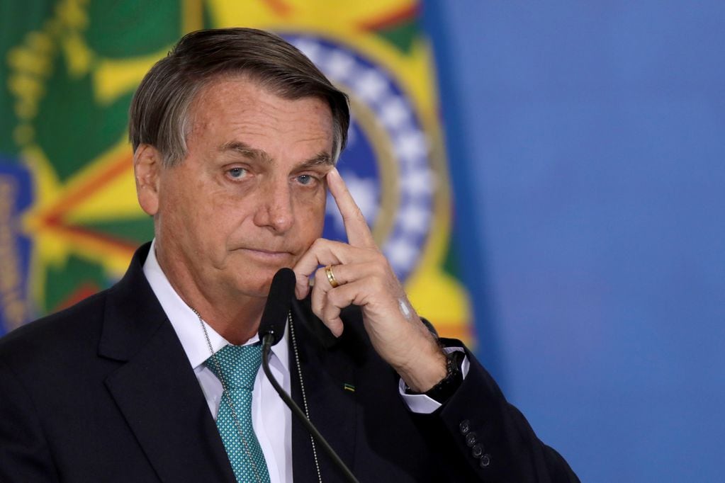 El presidente de Brasil va por la reelección y busca 'ablandar' su imagen.