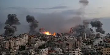 Ejército israelí afirma que ha atacado ya a más de 1.700 objetivos en Gaza