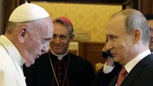  Al recibir a Putin, hoy marginado del grupo de países poderosos, el Papa demuestra estar por encima de la diplomacia confrontativa tradicional.