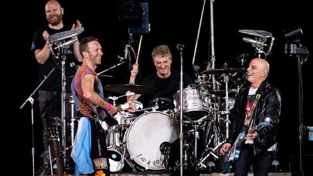 Coldplay invitó al escenario a Soda Stereo e interpretaron juntos 'Persiana Americana'. Twitter