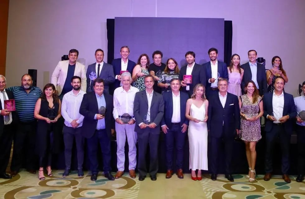 Los ganadores del reconocimiento de AEM en 2021, en el hotel Cóndor de los Andes.