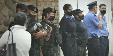 Vacunación a los policías en la sede del Ministerio de Seguridad de Mendoza