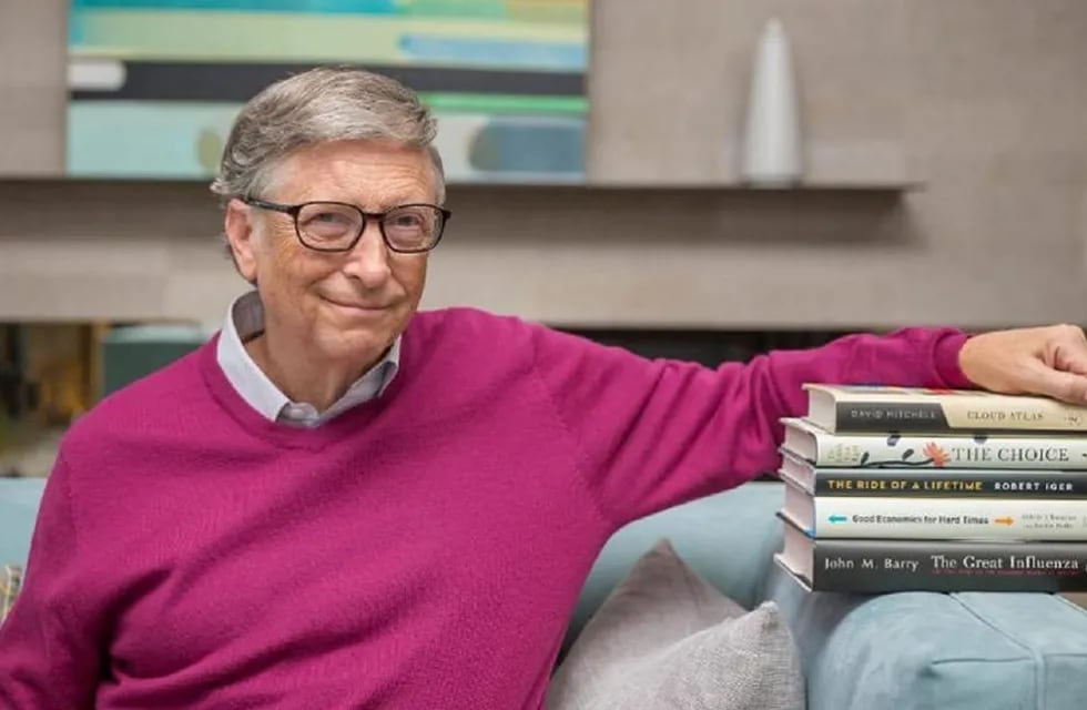 Bill Gates dedica tres horas diarias a la lectura.