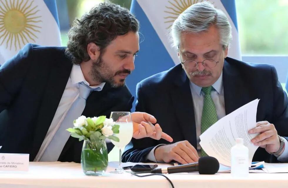Santiago Cafiero, ministro de Relaciones Exteriores y Culto, y el presidente Alberto Fernández (Archivo)