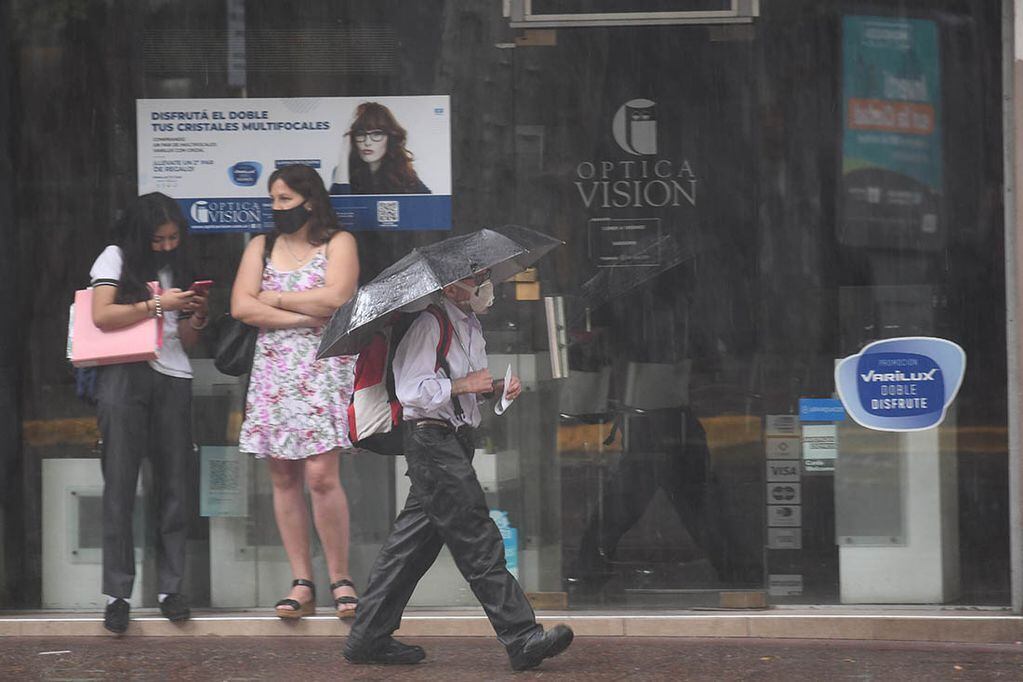 Siguen las probabilidades de lluvia para el dia martes, el domingo se presentará con temperaturas similares al sábado. Foto: José Gutierrez / Los Andes