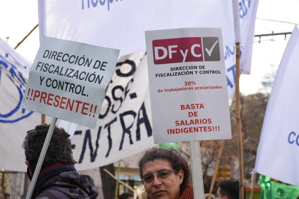 El reclamo de los trabajadores de Fiscalización y Control. Foto: Mariana Villa
