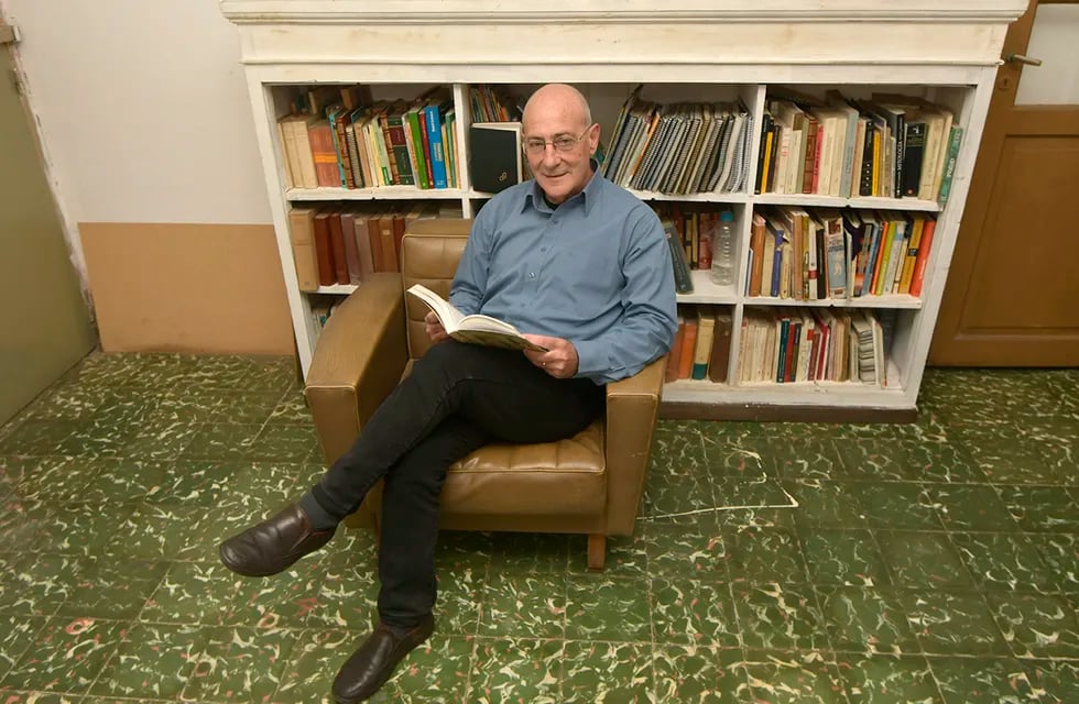 Rubén Ippoliti filósofo y profesor

Foto: Orlando Pelichotti
