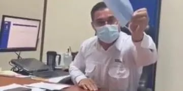 Video: hombre mantiene una acalorada discusión con el gerente de un banco que lo obliga a usar barbijo