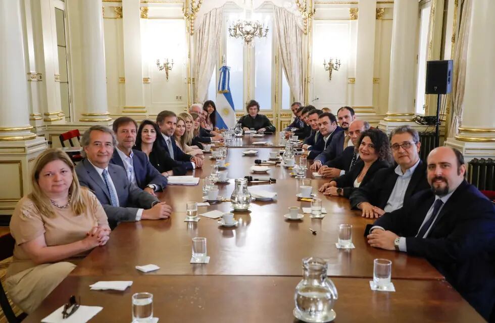 La reunión de Javier Milei con sus diputados. Foto: Prensa Nación