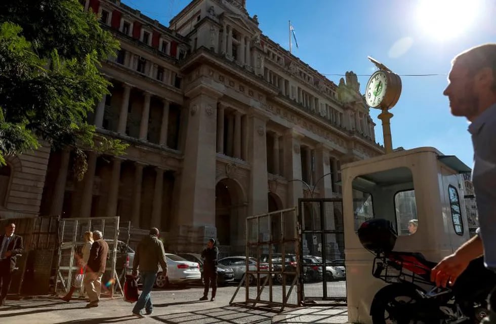 BAS001. BUENOS AIRES (ARGENTINA) 09/05/2017.- Vista del exterior de la Corte Suprema argentina en Buenos Aires - EFE/David Fernández