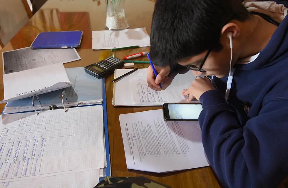 La Facultad de Educación de la UNCuyo comenzó a evaluar para la etapa post-Covid qué actividades requerirán presencialidad y cuales no. Foto: Jose Gutierrez / Los Andes