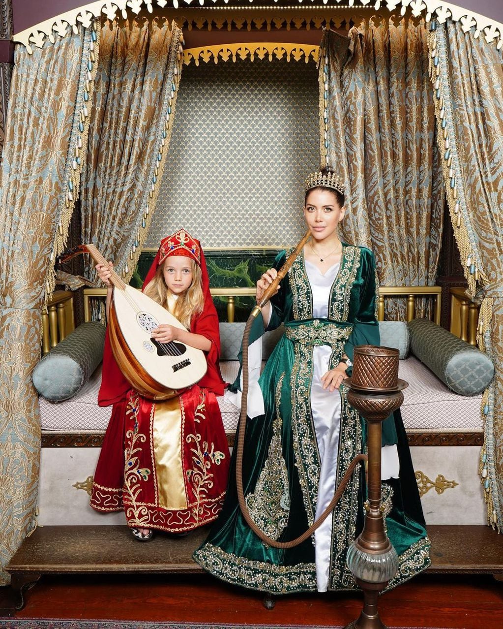 La particular sesión de fotos de Wanda e Isabella en Turquía.