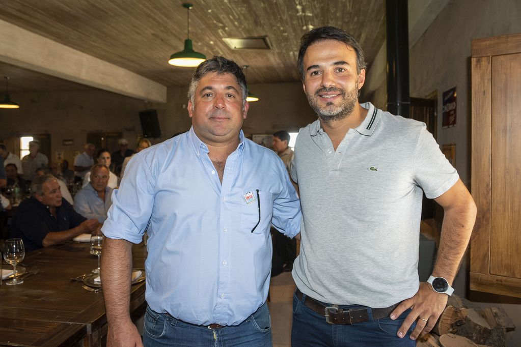 Mariano Gamendia, Presidente del Instituto Nacional de Tecnología Agropecuaria (INTA) junto al empresario Emanuel Carbonero.