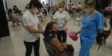 Covid-19: vacunación a docentes en Mendoza