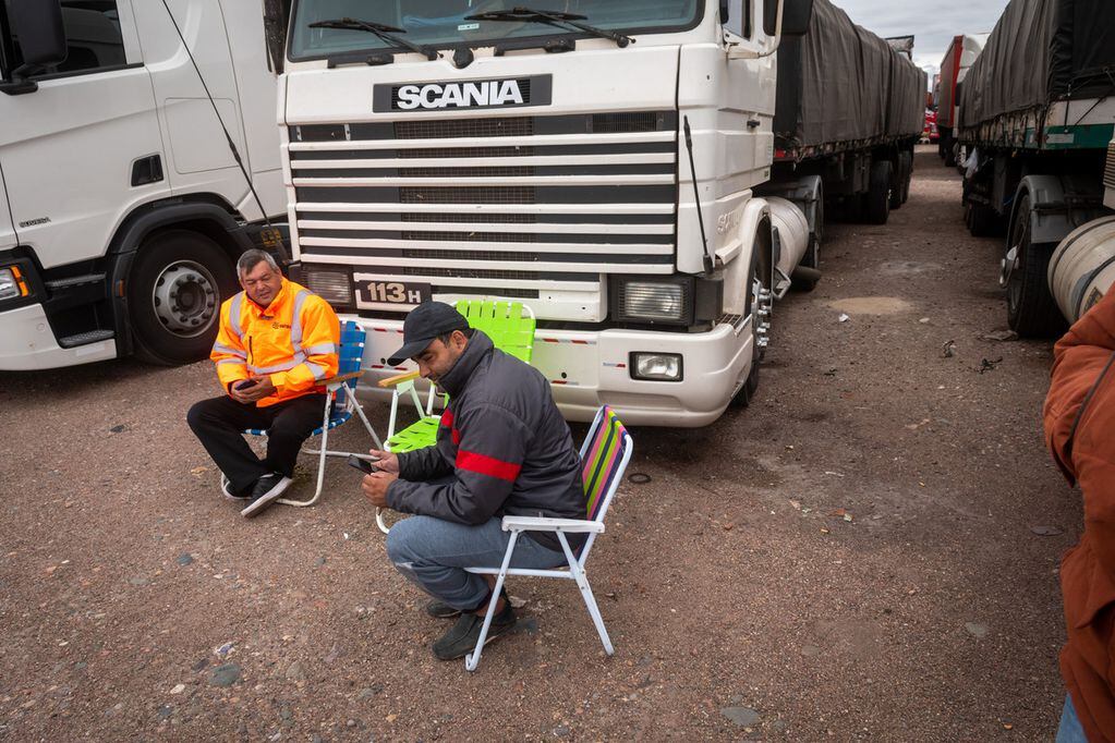 Camiones denuncian malos tratos en el  cruce a Chile. Foto: Ignacio Blanco / Los Andes