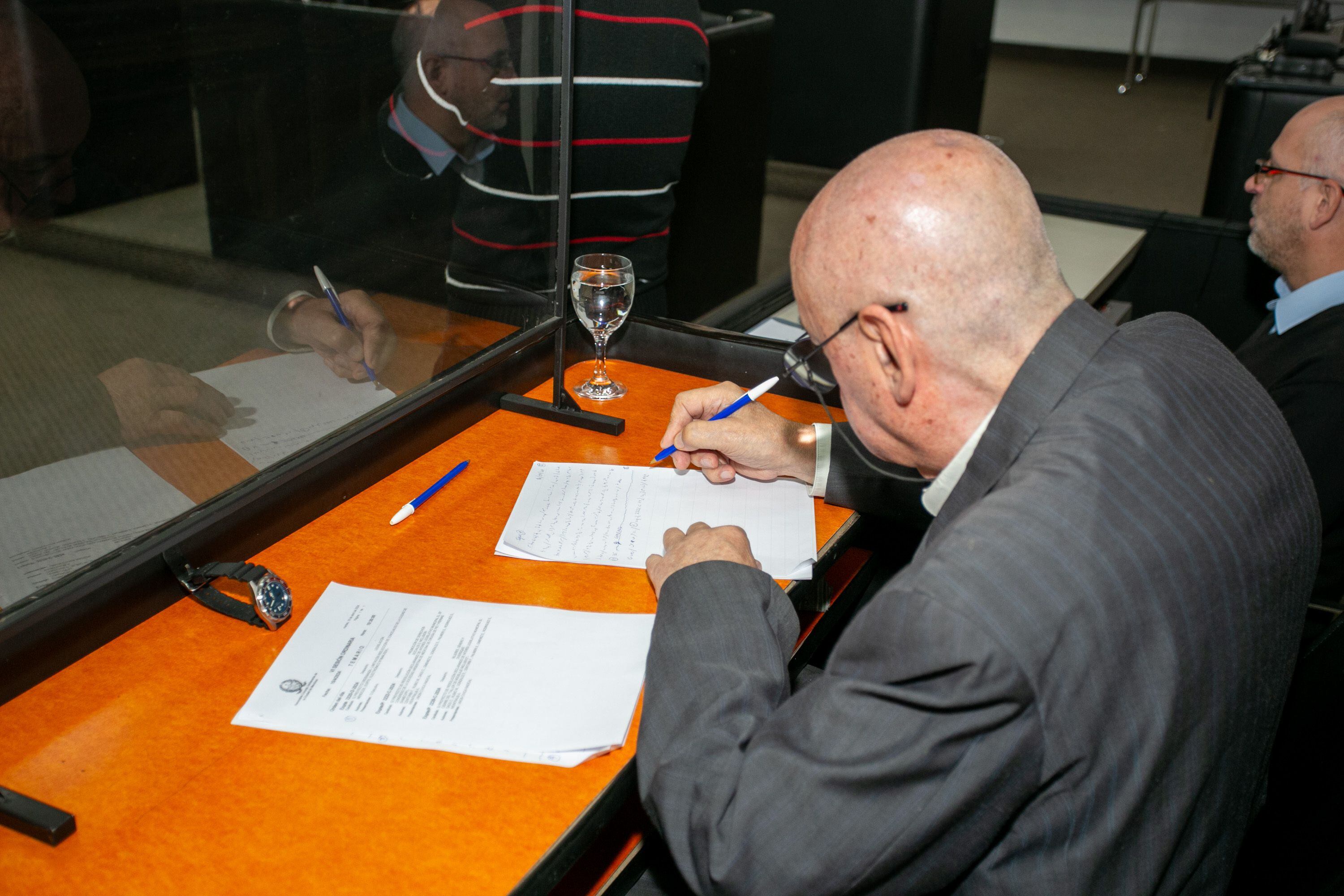 La aprobación final y firma del Consejo Deliberante de Mendoza