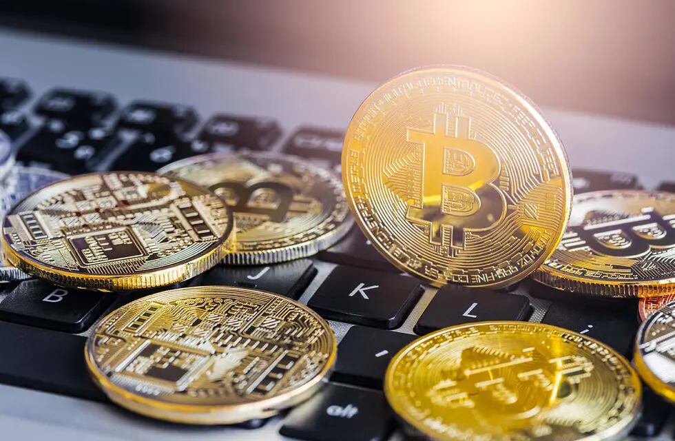 No necesitás comprar un bitcoin: cómo empezás a invertir en cripto con $6.400
