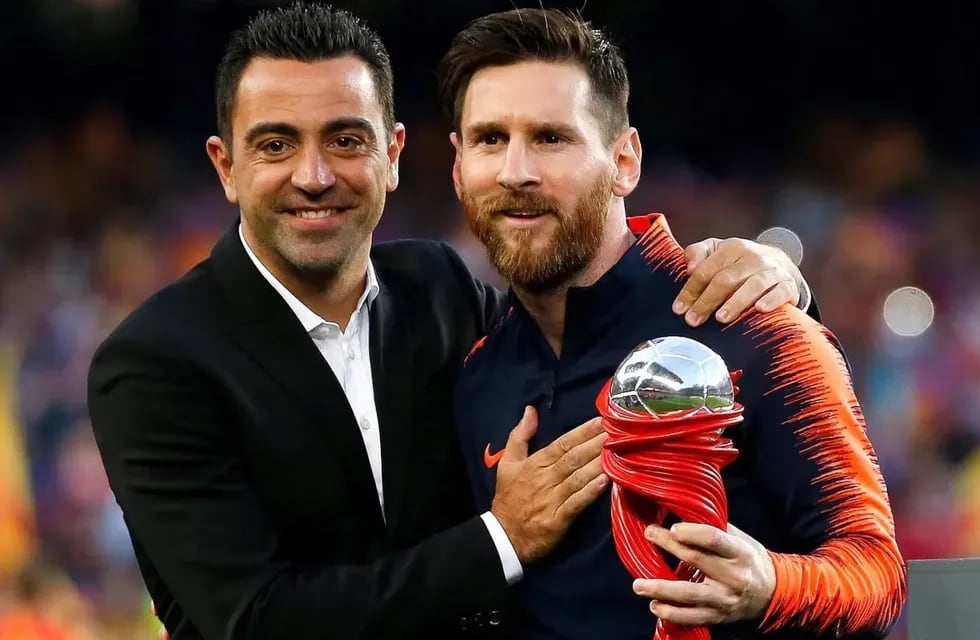 Xavi y Messi, son considerados dos leyendas del Fútbol Club Barcelona.