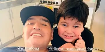 La foto de Diego Maradona y su hijo