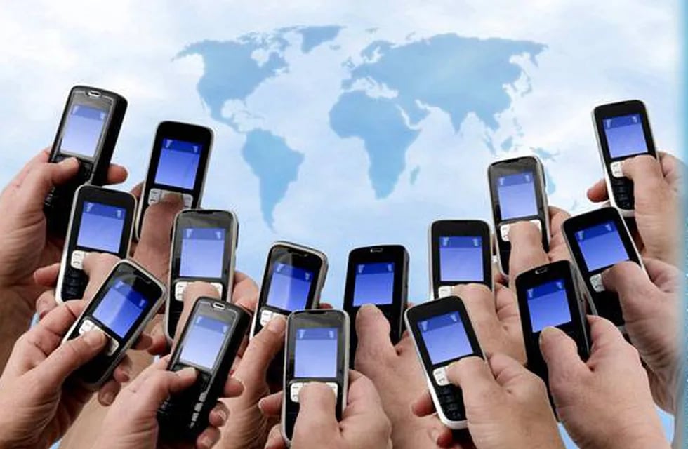 S.O.S: nos invaden los celulares