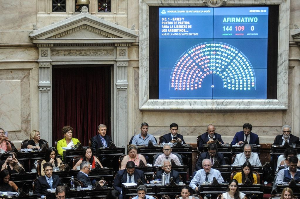 El Gobierno celebró la aprobación en general de la ley Bases en la Cámara de Diputados. / Foto: Federico López Claro