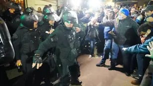 Cristina Kirchner denuncia represión frente a su casa y dice que "Rodríguez Larreta es Macri"