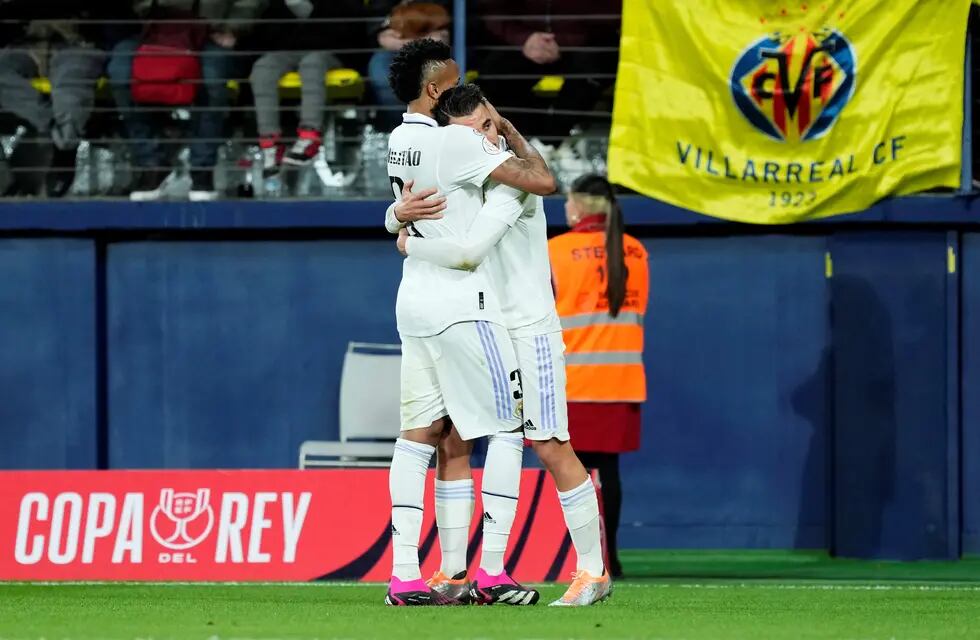 Real Madrid empezó perdiendo a los 3 minutos, se fue al descanso 0-2 abajo, y en el segundo tiempo se lo dio vuelta al Villarreal para vencer 3-2.
