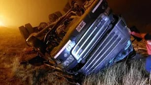 Un camionero mendocino murió en un vuelco en San Luis