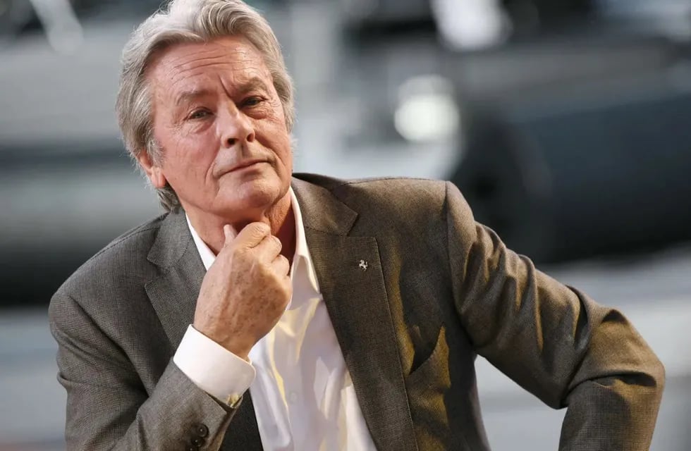 Fuerte controversia en Cannes por decidir darle la Palma de Honor a Alain Delon